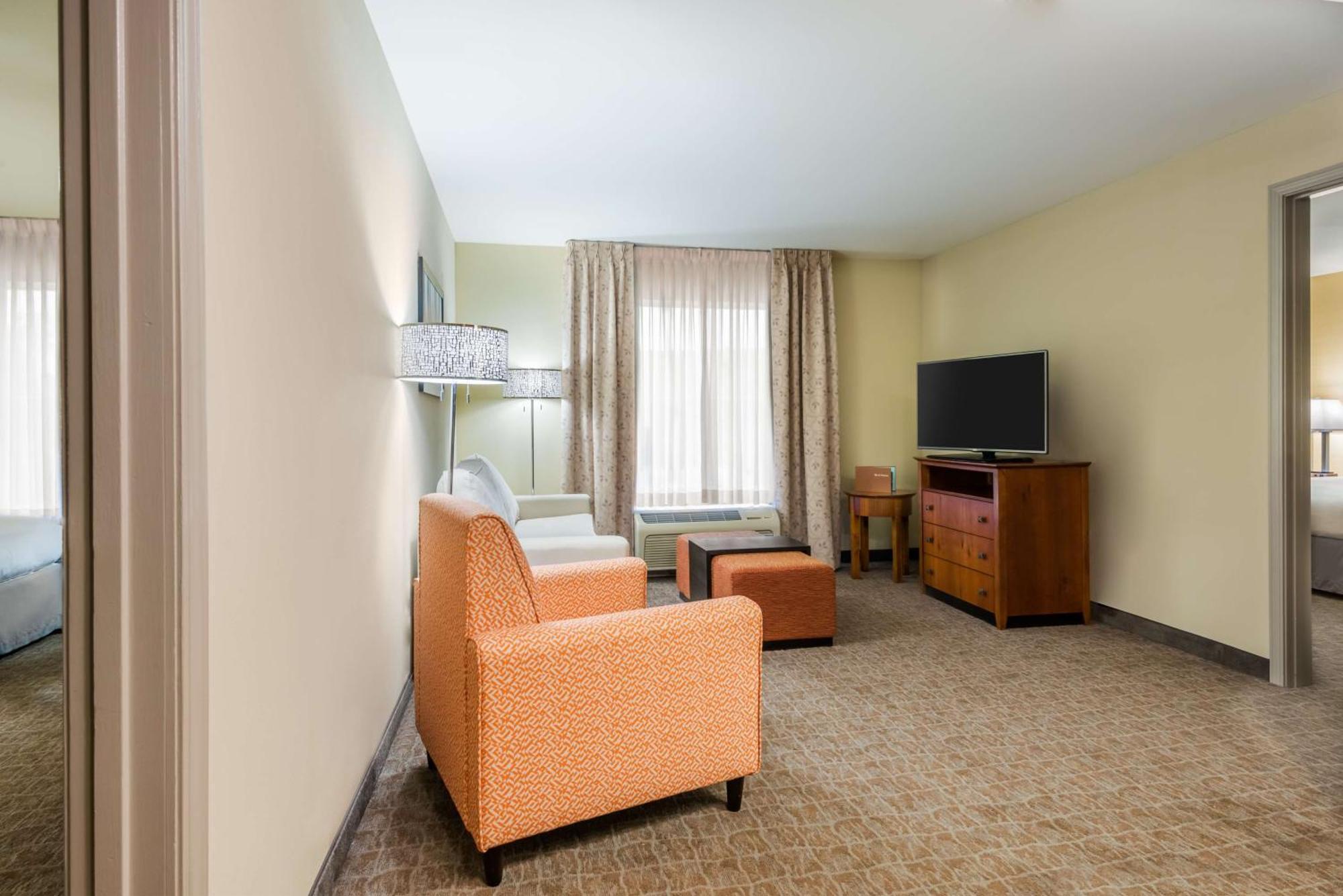 Larkspur Landing Extended St Louis Riverport Maryland Heights
