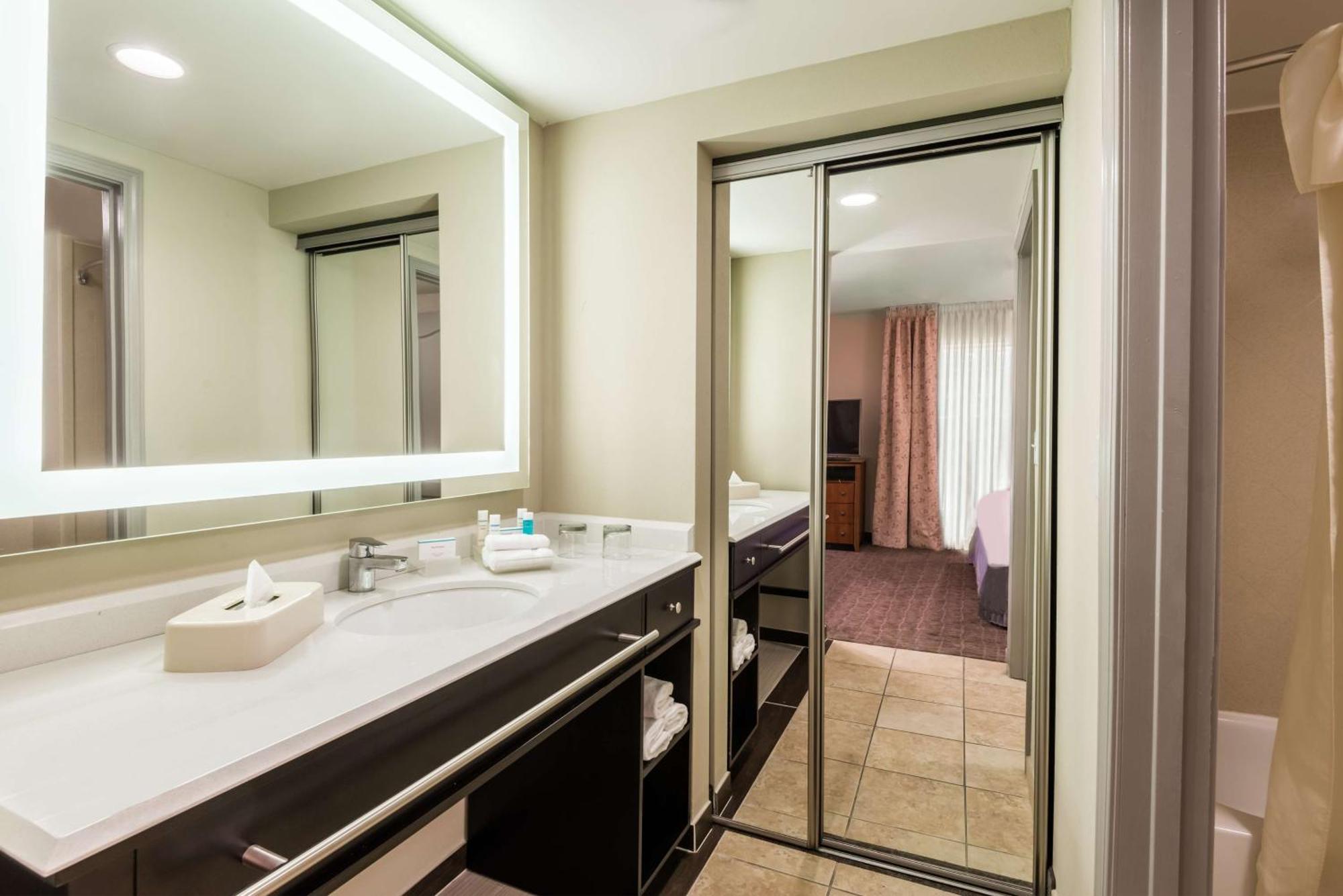 Larkspur Landing Extended St Louis Riverport Maryland Heights