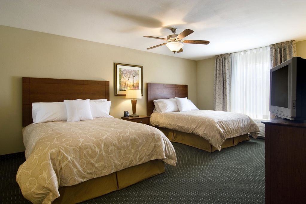 Larkspur Landing Extended St Louis Riverport Maryland Heights